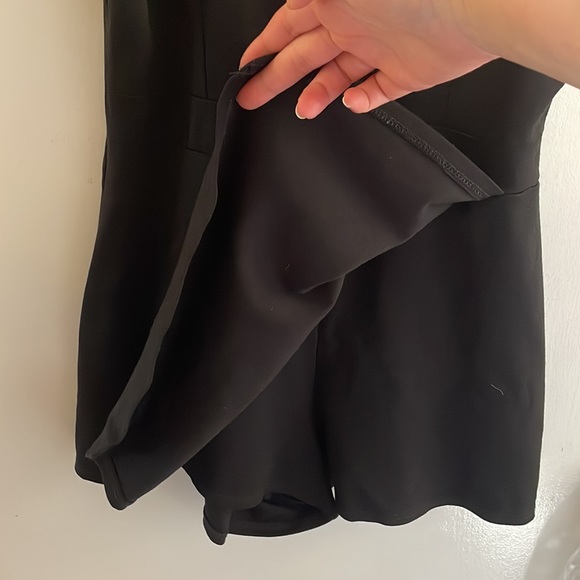 Skort sleeveless cut out body suit romper - Picture 3 of 4